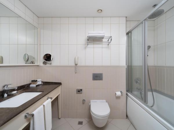 Recital Hotel : photo 3 de la chambre chambre familiale