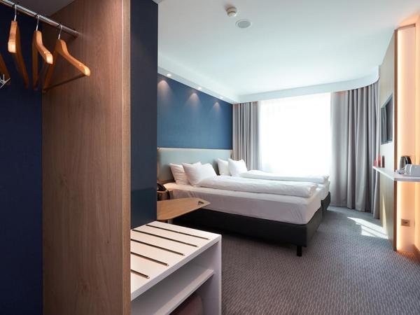 Holiday Inn Express & Suites - Basel - Allschwil, an IHG Hotel : photo 9 de la chambre chambre standard
