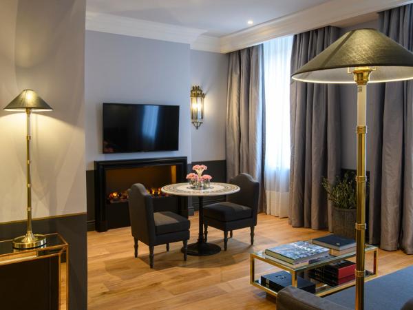 Helvetia&Bristol Firenze - Starhotels Collezione : photo 6 de la chambre suite bristol « suite tentation »