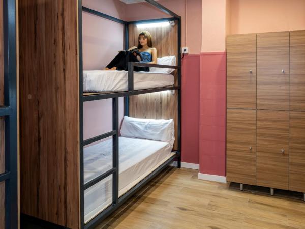 SOM Hostel By The Venue : photo 5 de la chambre lit dans dortoir pour femmes de 6 lits
