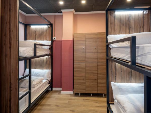 SOM Hostel By The Venue : photo 4 de la chambre lit dans dortoir pour femmes de 6 lits