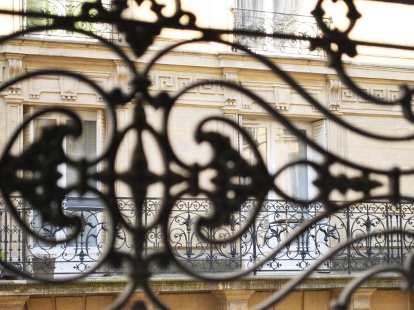 Hôtel Avenir Jonquière : photo 9 de la chambre chambre double avec salle de bains privative