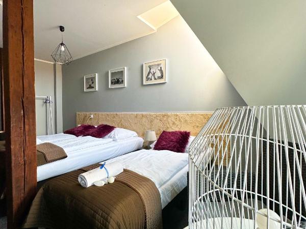 Expolis Residence - City Center MTP TARGI - 24h #betterthanyourEX : photo 3 de la chambre chambre quadruple premium