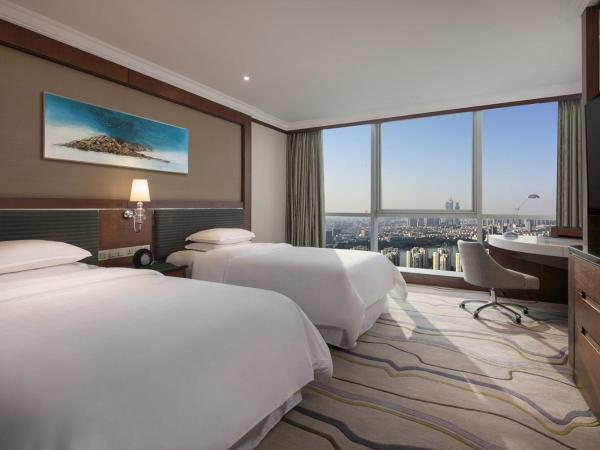 Sheraton Nanjing Kingsley Hotel & Towers : photo 5 de la chambre chambre towers lits jumeaux - accès au salon tower