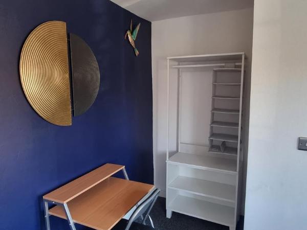 En suite room with kitchen facilities : photo 4 de la chambre chambre double avec salle de bains privative