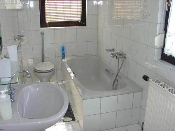 Napfény villa : photo 3 de la chambre chambre double avec salle de bains privative