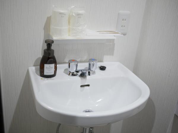 Hotel Links Dobutsuenmae : photo 8 de la chambre chambre lits jumeaux avec douche