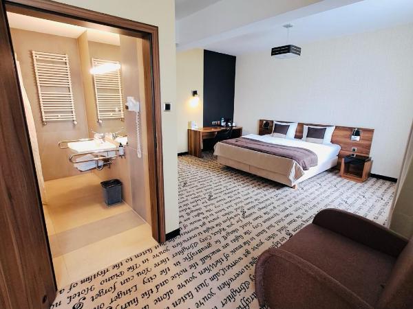 Hotel Piano : photo 8 de la chambre chambre lit king-size