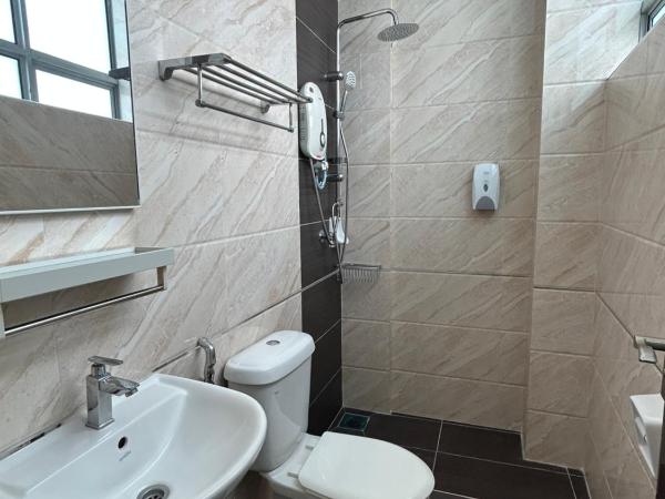 Pets and Family Guesthouse Kota Laksamana, Melaka : photo 2 de la chambre chambre lit queen-size