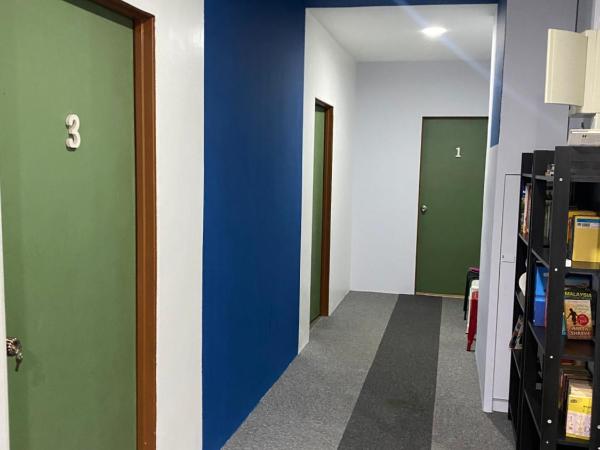 Wakaka Hostel : photo 3 de la chambre lit dans dortoir pour femmes de 4 lits