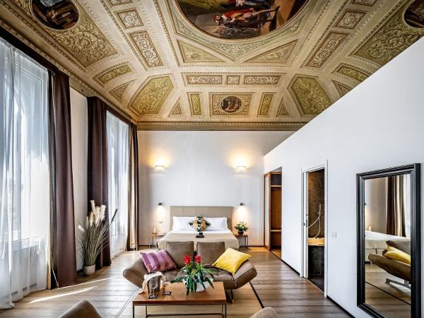 Rivalta Hotel - Alfieri Collezione : photo 8 de la chambre suite prestige - vue sur rivire