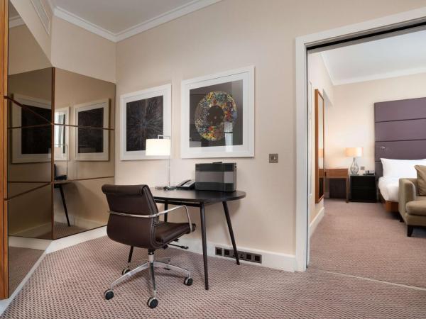 Hilton London Wembley : photo 4 de la chambre suite 1 chambre lit king-size