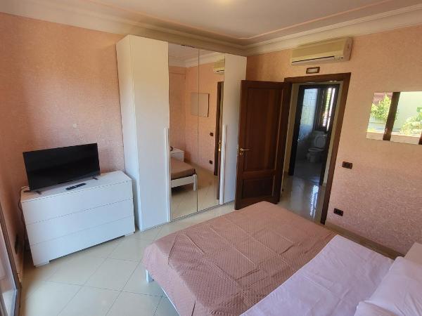 Villa Rosa : photo 1 de la chambre chambre double deluxe avec balcon