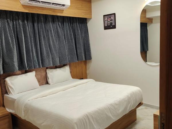 HOTEL LAVISH : photo 7 de la chambre chambre double