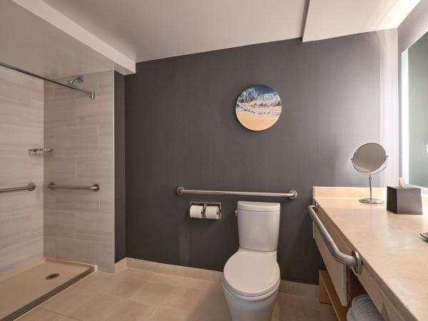 The Westin Los Angeles Airport : photo 7 de la chambre deluxe, guest room, 2 queens