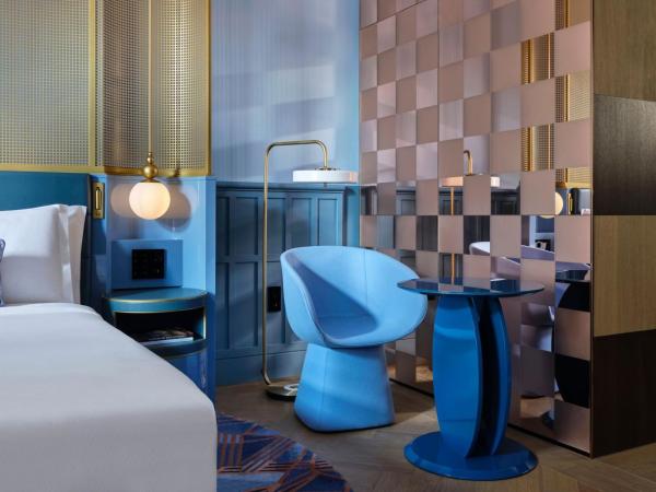 W Budapest : photo 3 de la chambre chambre lit king-size wonderful - vue sur ville