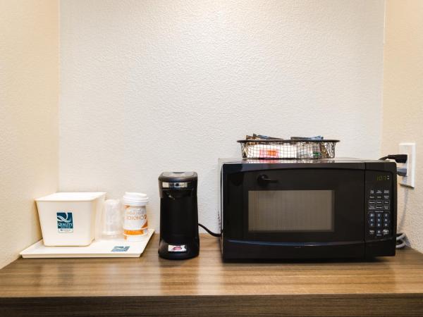 Quality Suites Houston Hobby Airport : photo 6 de la chambre suite lit king-size avec canapé-lit - non-fumeurs