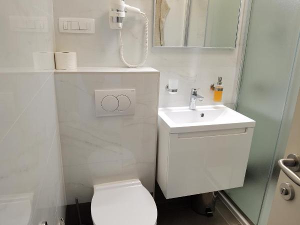 B&B Marijana : photo 2 de la chambre chambre simple avec salle de bains privative