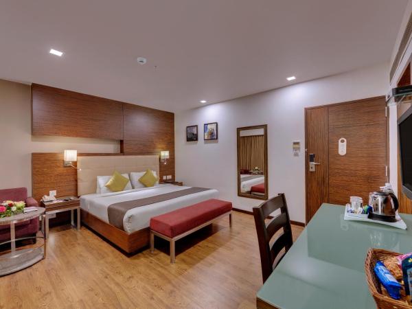 Hotel Suba Star Ahmedabad : photo 3 de la chambre suite with hot tub (10% off on laundry, 10% off on f&b, complimentary drivers accommodation)