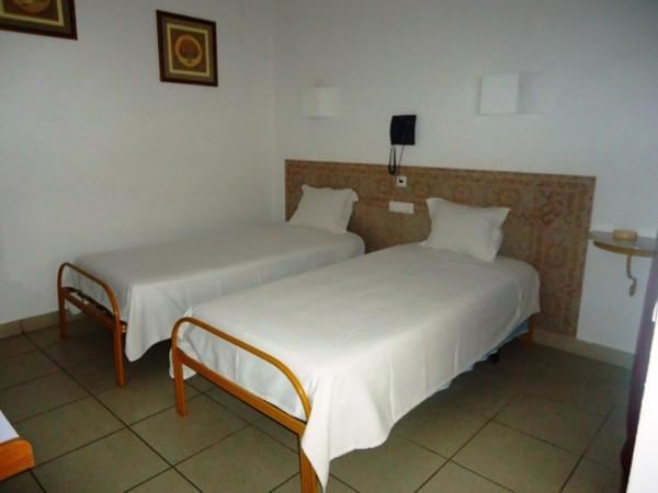 Torre Velha AL : photo 2 de la chambre chambre lits jumeaux