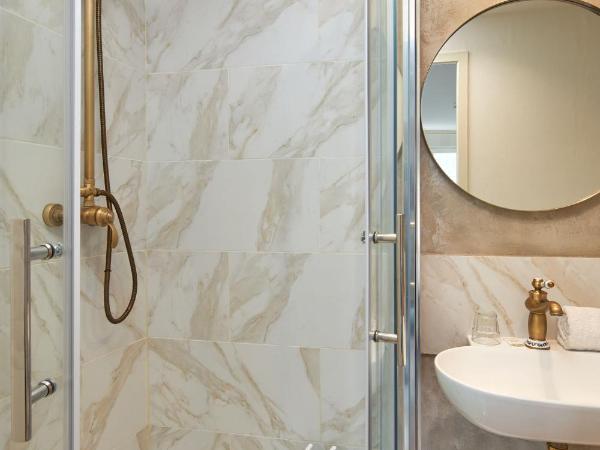 Hôtel De France Et De Guise - 1891 : photo 3 de la chambre chambre lits jumeaux