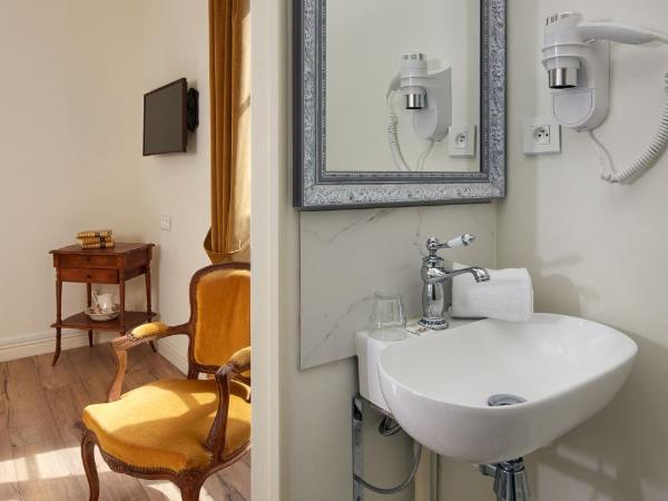 Hôtel De France Et De Guise - 1891 : photo 5 de la chambre chambre double confort