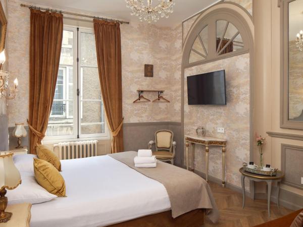 Hôtel De France Et De Guise - 1891 : photo 4 de la chambre chambre triple