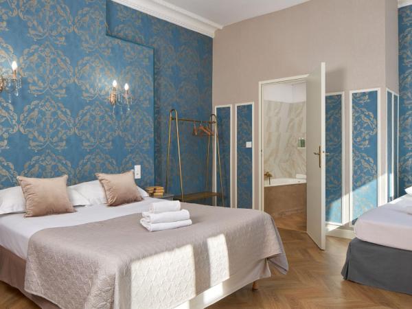 Hôtel De France Et De Guise - 1891 : photo 6 de la chambre chambre quadruple