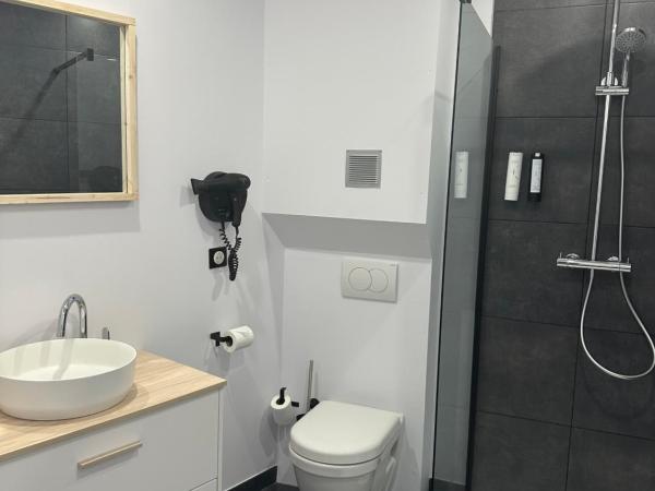 Hôtel Le Dormeur du Val : photo 7 de la chambre chambre double deluxe