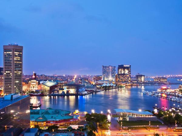 Sheraton Inner Harbor Hotel : photo 1 de la chambre chambre lit king-size - vue sur port