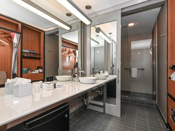 Aloft Charlotte City Center : photo 5 de la chambre chambre lit king-size aloft