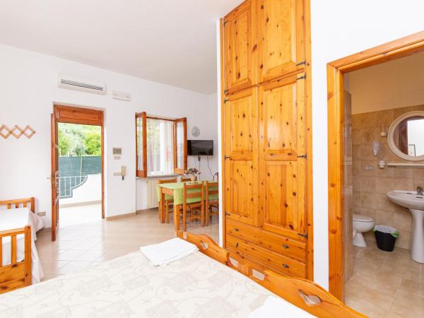 Residence Villa Tina : photo 1 de la chambre appartement (3 adultes)