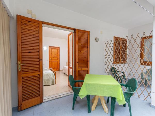 Residence Villa Tina : photo 6 de la chambre chambre double standard