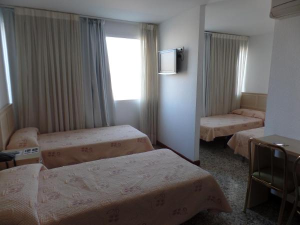 Hotel Cogullada : photo 3 de la chambre chambre quadruple