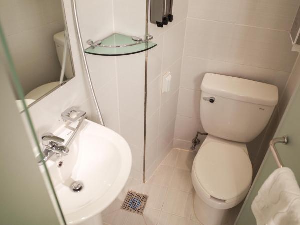 Starria Hostel foreign guest only : photo 9 de la chambre chambre lits jumeaux deluxe