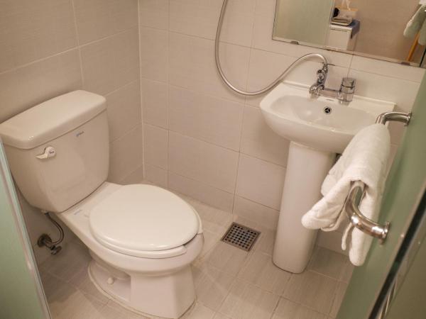 Starria Hostel foreign guest only : photo 8 de la chambre chambre simple sans fenêtre