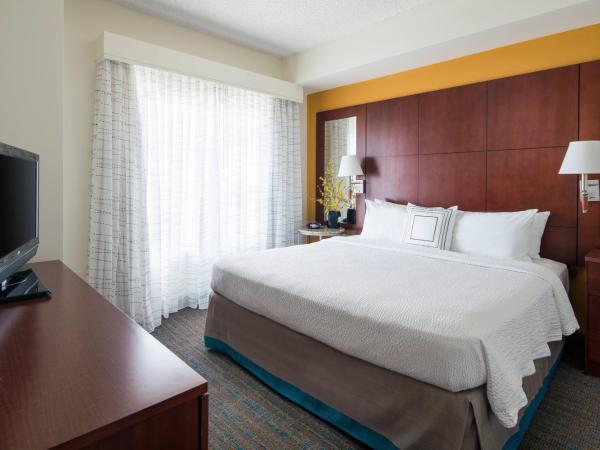 Residence Inn Phoenix Desert View at Mayo Clinic : photo 4 de la chambre studio lit king-size avec canapé-lit