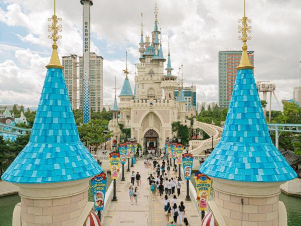 Lotte Hotel World : photo 10 de la chambre [2 billets journaliers pour lotte world] chambre double deluxe + porte wonder