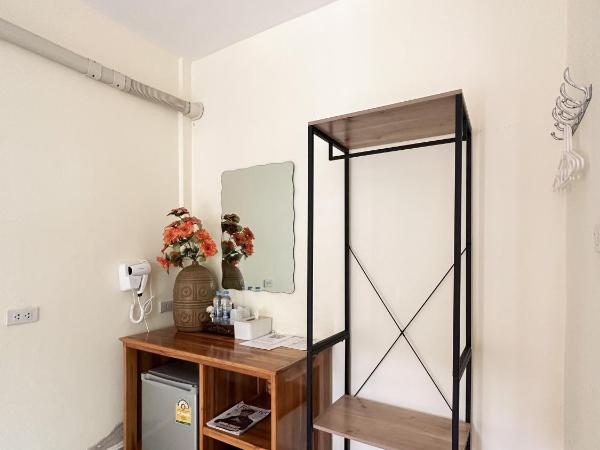 ชอว์ งาทอง รีสอร์ต Chor Ngar Thong Erawan Kanchanaburi : photo 3 de la chambre chambre lit king-size standard