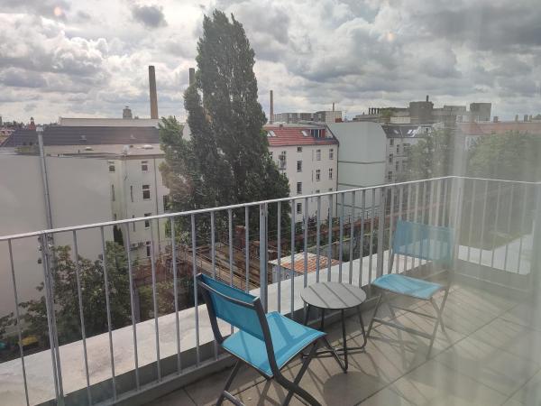 Spreepolis Boardinghaus : photo 9 de la chambre studio avec terrasse