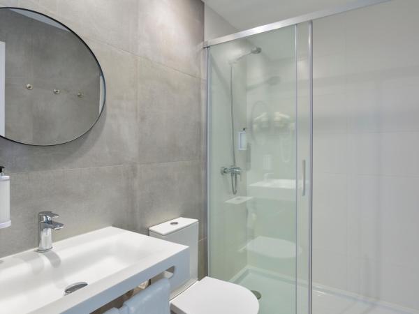 Hotel Made inn Faro : photo 4 de la chambre chambre familiale supérieure