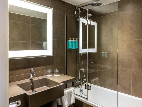 Novotel Leeds Centre : photo 5 de la chambre chambre supérieure lit queen-size