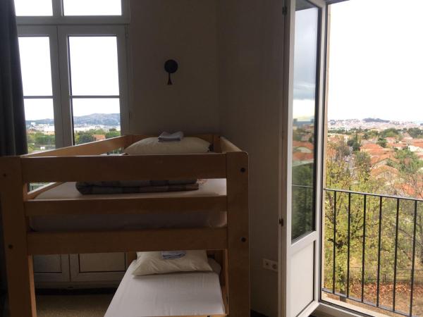 Auberge de Jeunesse HI Marseille Bois-Luzy : photo 2 de la chambre lit dans dortoir pour hommes 