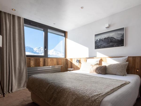 Hotel 3 Vallées Val Thorens : photo 6 de la chambre suite deluxe avec baignoire spa