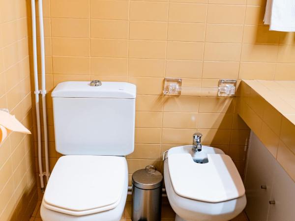 Seaside Elegance and Tranquility: Your Luxurious Porto Getaway : photo 10 de la chambre chambre double deluxe avec balcon