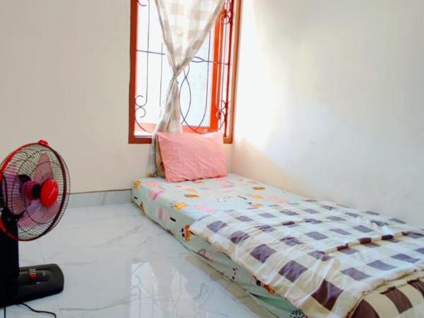 Surabaya Homey near UNAIR Syariah : photo 4 de la chambre chambre simple