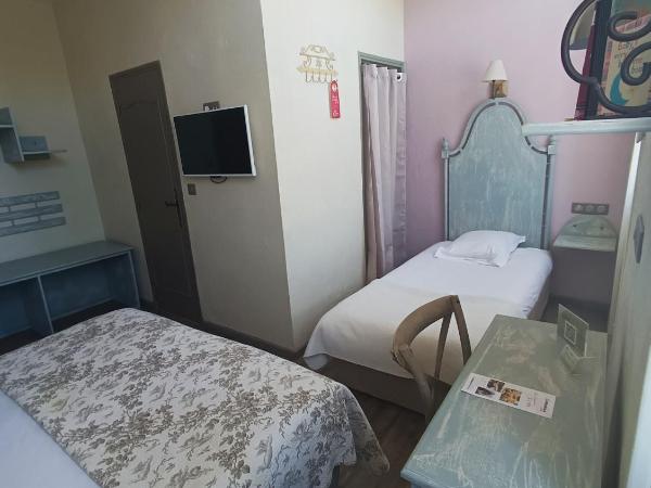 The Originals Boutique, Hôtel du Parc, Cavaillon : photo 4 de la chambre chambre triple