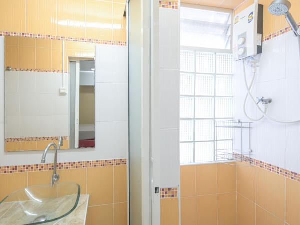 AC Habitat Bangkok : photo 6 de la chambre chambre double standard