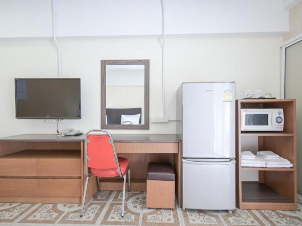 AC Habitat Bangkok : photo 4 de la chambre chambre lits jumeaux standard