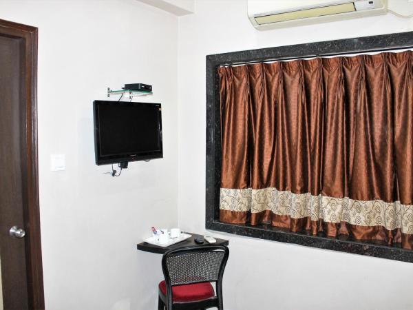 Reliable Inn : photo 10 de la chambre chambre double standard